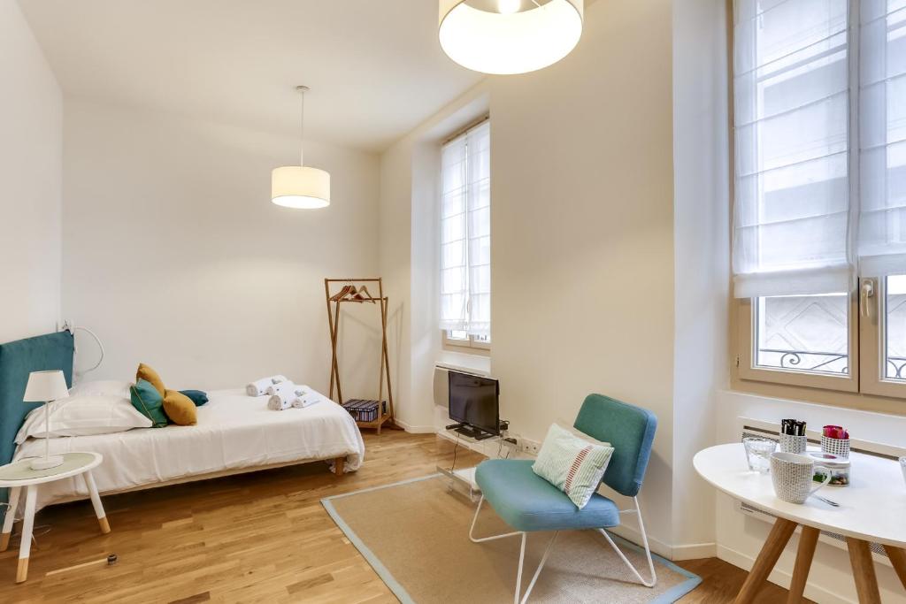 Appartement IMMOGROOM - Renovated studio - Modern - Wifi - Downtown 29 Rue de Mimont 06400 Cannes