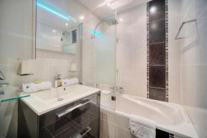 IMMOGROOM - Sublime Appartement - Terrace - Clim - Wifi - Parking