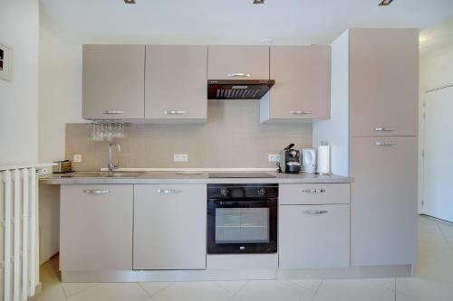 IMMOGROOM - Terrace - 2 bedrooms - Downtown - Air conditioning - Wifi