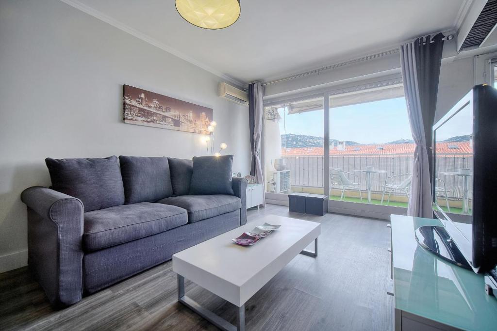 IMMOGROOM -Terrace - Air conditioner - Wifi - 15 min from the Palais 85 boulevard Carnot, 06400 Cannes