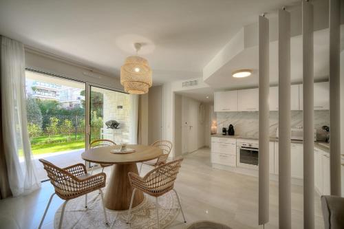 IMMOGROOM - Terrace - Bikes - BBQ - Parking - AC