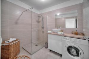 IMMOGROOM - Terrace - Near shops - Parking - Wifi - AC livingroom