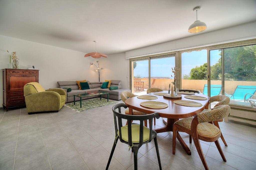 IMMOGROOM - Vue mer - Piscine - Terrasse - Parking - Au Calme 22 boulevard du Soleil, 06400 Cannes