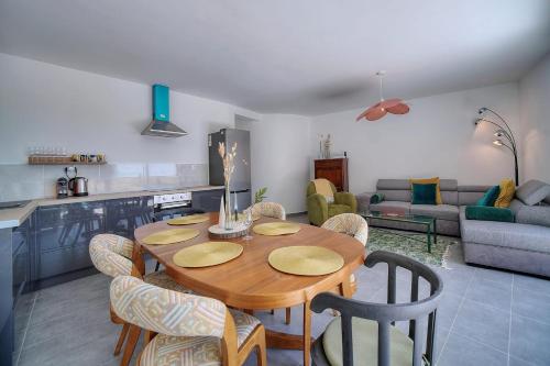 IMMOGROOM -  Vue mer - Piscine - Terrasse - Parking - Au Calme