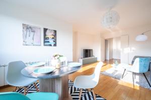 Immotovo - Suite moderne - Paris 8 min - Parking - NETFLIX