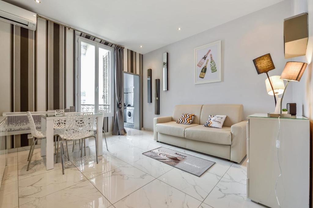 Appartement IMOOGROOM - Modern - City Center - AC - 9 min from the Palais 19 Rue Jean Jaurès 06400 Cannes