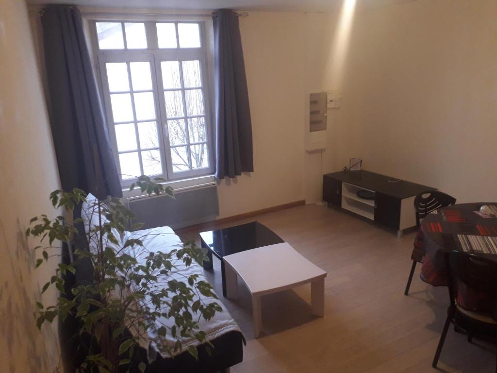 Imowemo OVAR Multifuncional penthouse studios