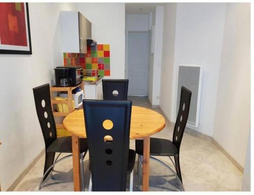Impeccable 1-Bed Apartment in Magalas Vin de Pays