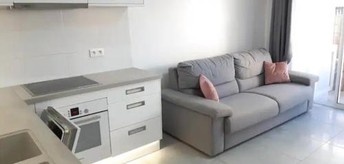 Impeccable 2 pièces avec balcons à 50m de la plage