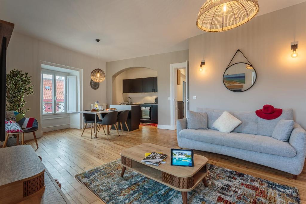 IMPERIAL Apartment in the center of Biarritz close to the beach 3 Avenue Reine Victoria 5ème étage, 64200 Biarritz