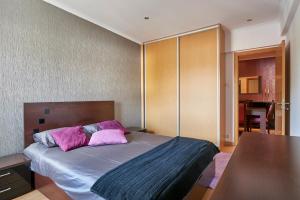 In Bed with Lisbon 4E