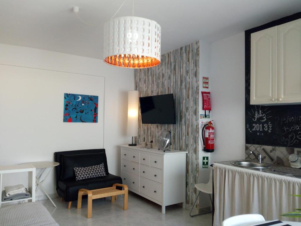 Appartement In Bed with Lisbon 8N Avenida Cravos Vermelhos 8 - 8th Floor - N 2720-141 Amadora