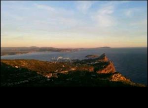 Incredible apartment near the sea and calanque