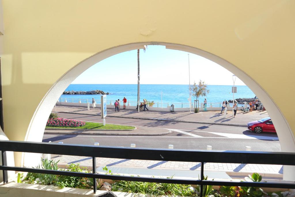 Appartement Incroyable appartement vue mer! 2ème étage 10 Boulevard Jean Hibert 06400 Cannes