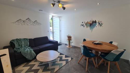 Appartement indépendant dans maison près d'Annecy La Balme-de-Sillingy france