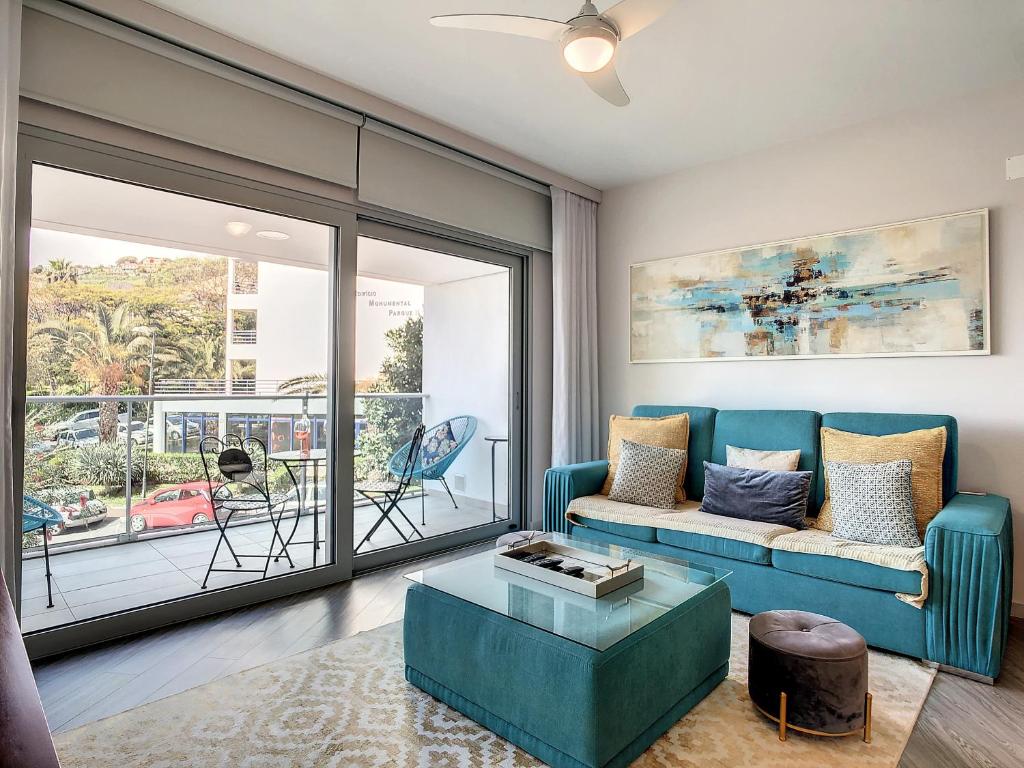 Indigo Apartment by Atlantic Holiday Rua da Escola Hoteleira, Edifício Alameda Formosa II, 9000-122 Funchal