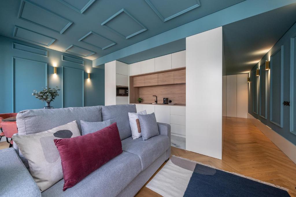 Infante Apartment by Amber Star Rent Rua do Infante Dom Henrique Nº45, 1º andar Frt, 4000-245 Porto