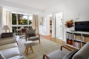 Infante Apartment