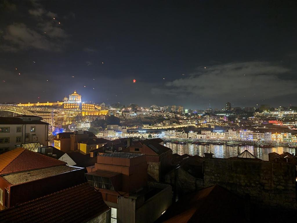 Appartement Infante Douro View Rua do Infante Dom Henrique 45 3° andar FR- L 4050-295 Porto