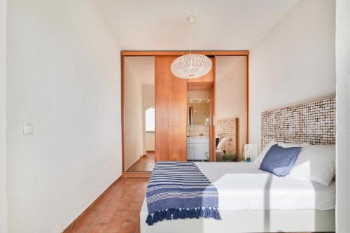 Infinite Ocean View w/ Free Parking By TimeCooler