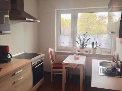 Ingrids Ferienwohnung mit Balkon in Thiede nähe See