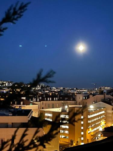 Inn CLOUDS Cannes