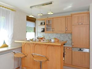 Inviting Apartment in Eimelrod with Garden