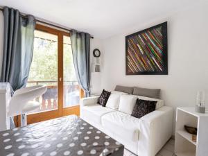 Inviting Apartment in Morzine with Balcony