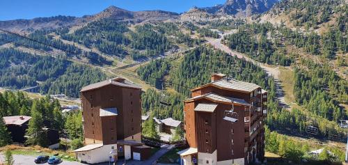 Isola 2000 6 personnes 80m des pistes