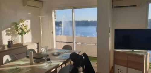 Istres T3 65 m² avec vue superbe sur étang de l'Olivier et le Jet d'Eau