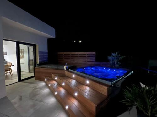 IsulaRossaBellaVista-GrandPenthouse