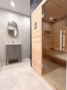 Jacquemont - Sauna Bain a remous - 4P - Paris 17