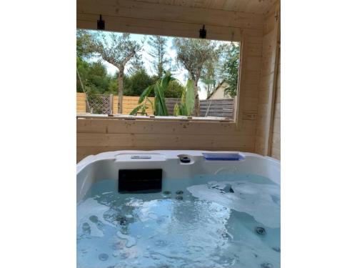 Jacuzzi et Jardin privatif Maison Détente