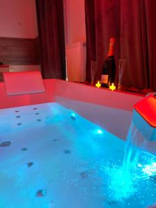 Jacuzzi Privatif SPA TUGY