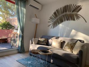 JADE - Appartement climatisé vue et accès mer privé
