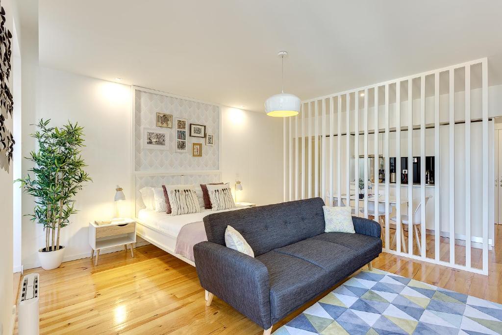 January's 31 Studio by DA'HOME 165 Rua de 31 de Janeiro Apart. 220, 4000-427 Porto