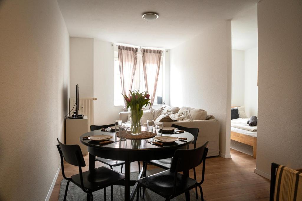 Appartement japandi für 2 I nahe Mannheim, Schwetzingen 17 Schwetzinger Straße 68782 Brühl