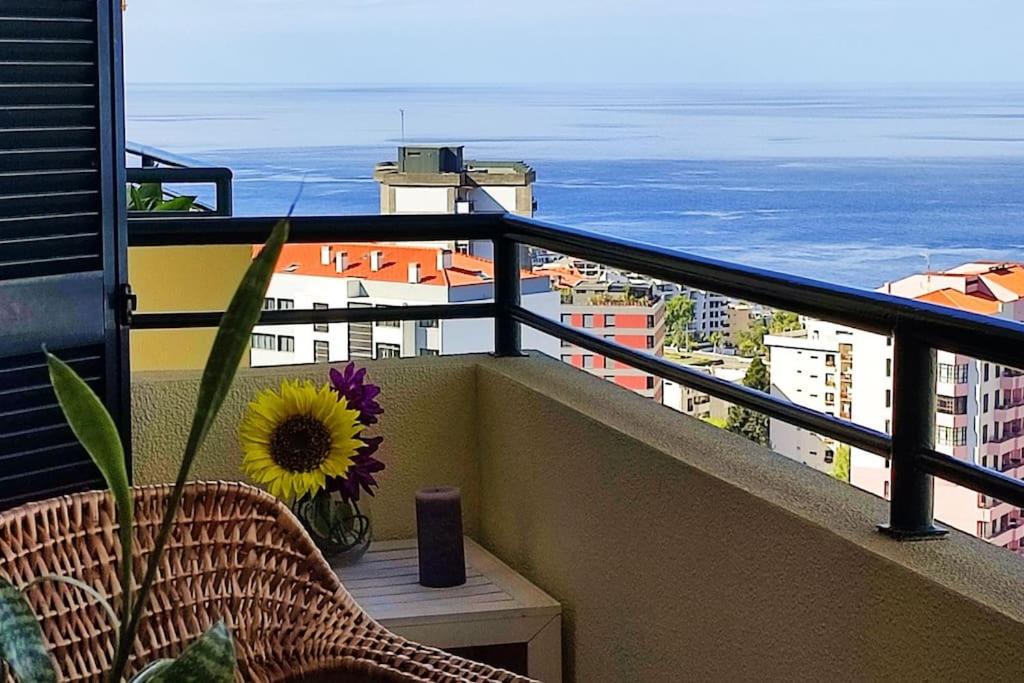 Appartement Jardim Sol Holiday Apartment 85 Caminho do Amparo 9000-267 Funchal
