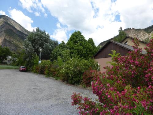 JAUSIERS VILLAGE G 2