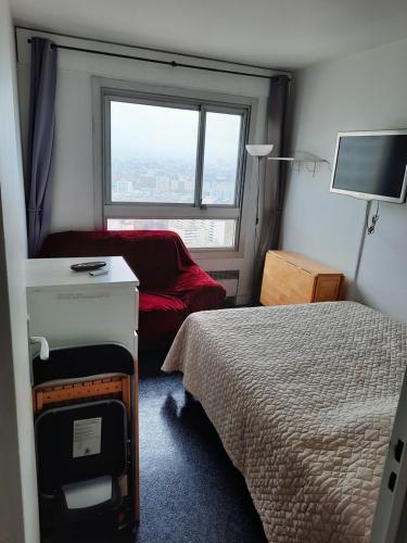 Jeune retraitée chercher locataire