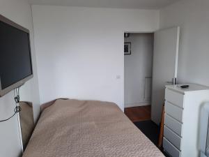 Jeune retraitée chercher locataire