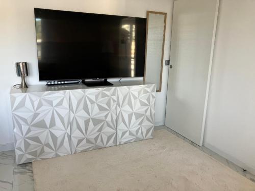JEWEL CANNES CARNOT