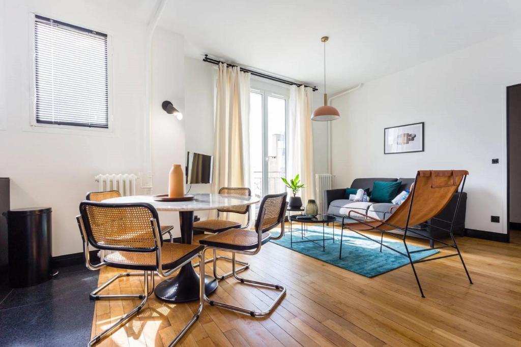 Appartement Joie Paris Opéra - Gare St Lazare 23 Rue Blanche 75009 Paris