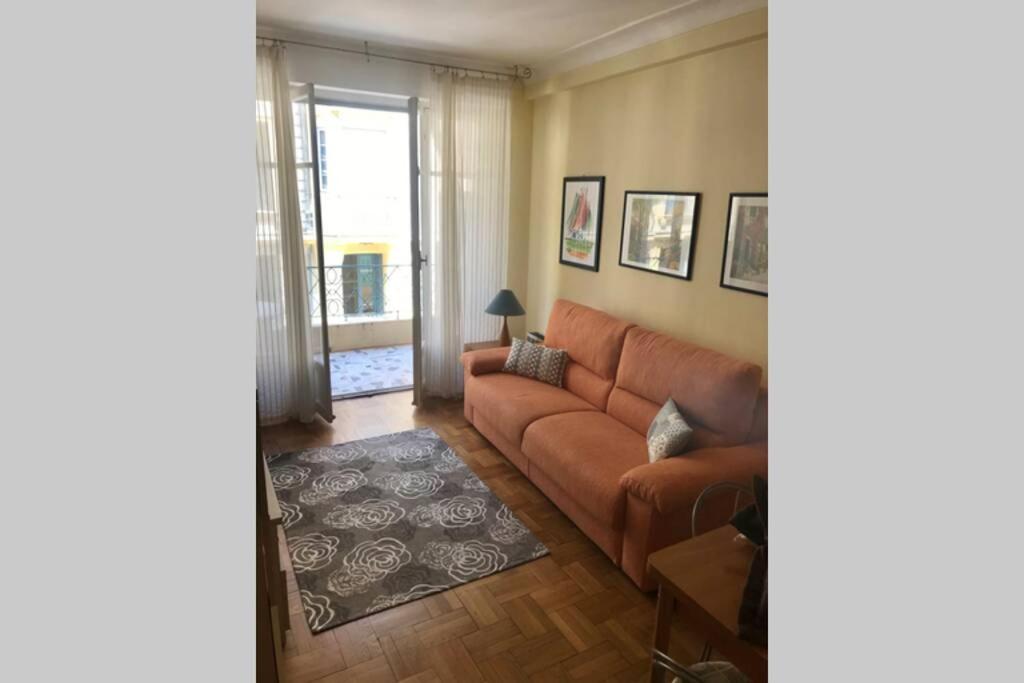 Appartement Joli 2 pièces à 150m de la plage 15 Rue Alexis Mossa 06000 Nice