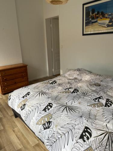 Joli 2 pièces au cœur de malo proche de la plage ,la Maison Bleue