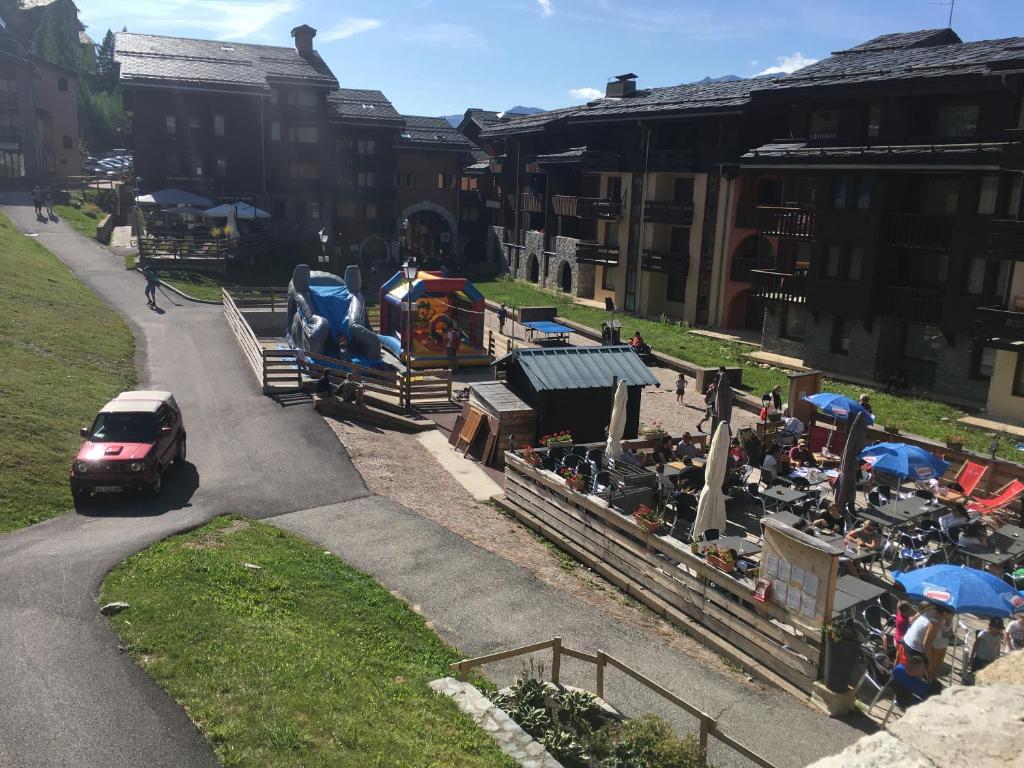 Joli 2 pièces au pied des pistes, La Plagne, avec WIFI Immeuble les Pentes, Appartement num.7, Station Les Coches, 73210 Les Coches