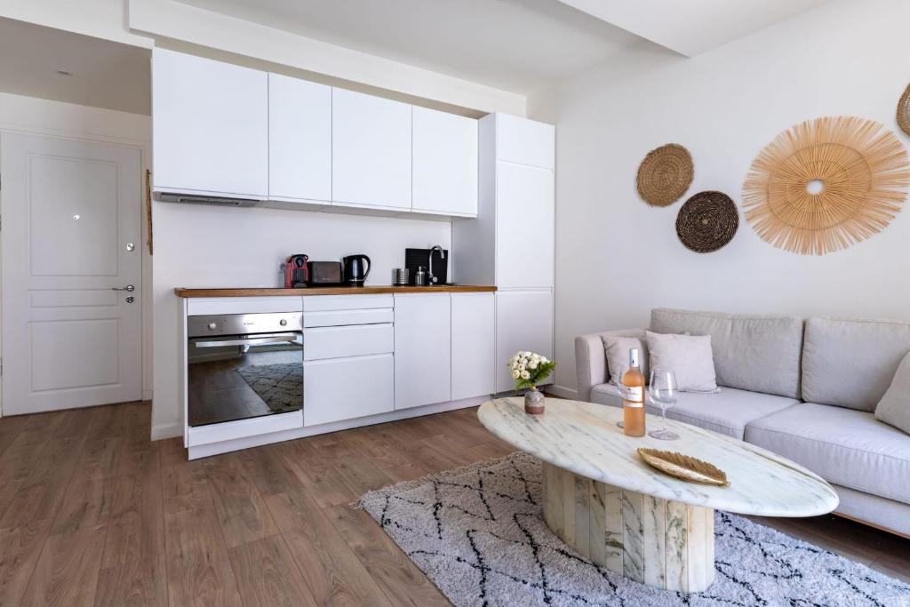 Joli 36 m avec BALCON près du Chateau ! 17 Rue du Pré, 06400 Cannes
