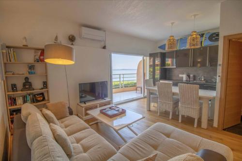 JOLI 51 m avec TERRASSE-PISCINE et Vue sur la MER