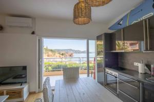 JOLI 51 m avec TERRASSE-PISCINE et Vue sur la MER