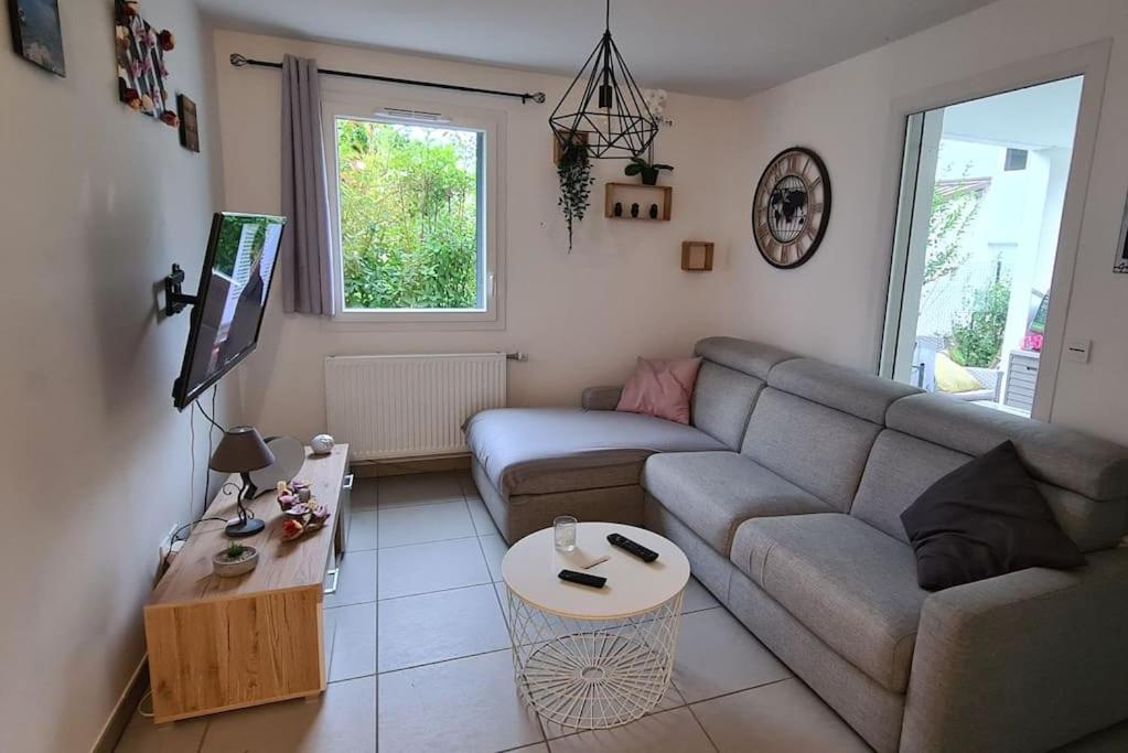 Joli Apparemment vue montagne, cosy avec jardin. 807 Rue de la Foulaz, 74130 Bonneville